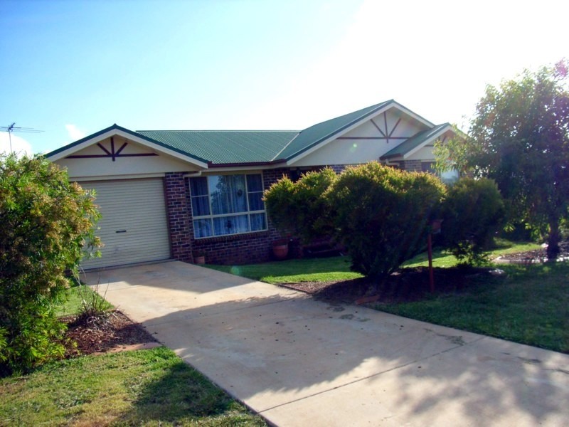 6 Westfield Drive, Westbrook QLD 4350