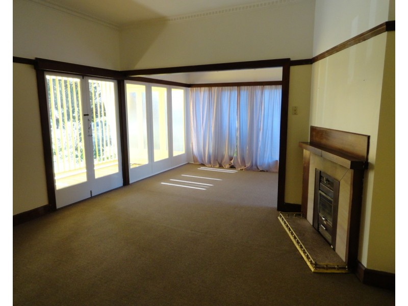 54 Curzon Street, East Toowoomba QLD 4350