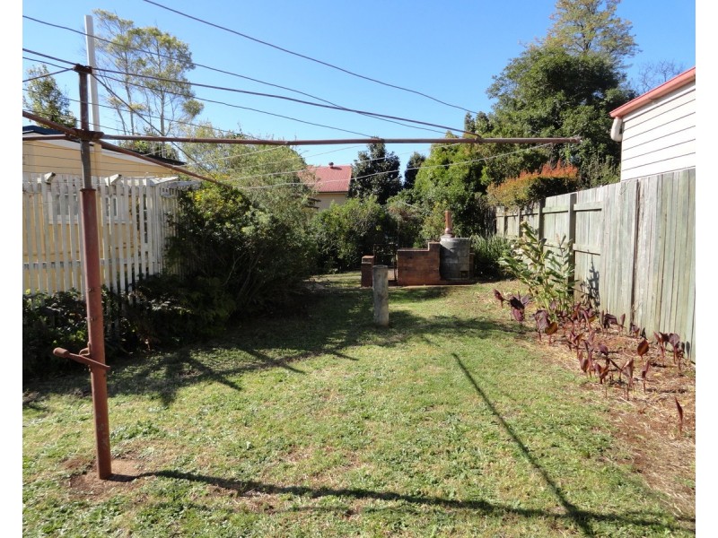 54 Curzon Street, East Toowoomba QLD 4350