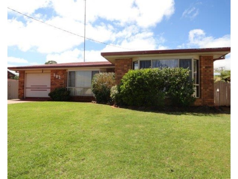582 Greenwattle Street, Newtown QLD 4350