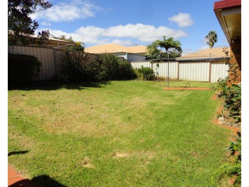 582 Greenwattle Street, Newtown QLD 4350