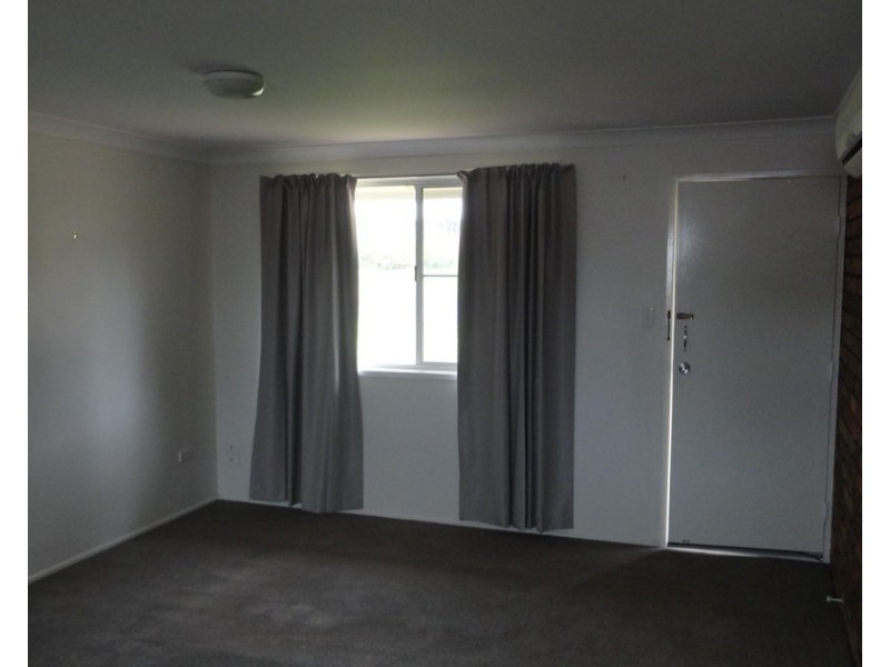 1/190 Ramsay Street, Centenary Heights QLD 4350