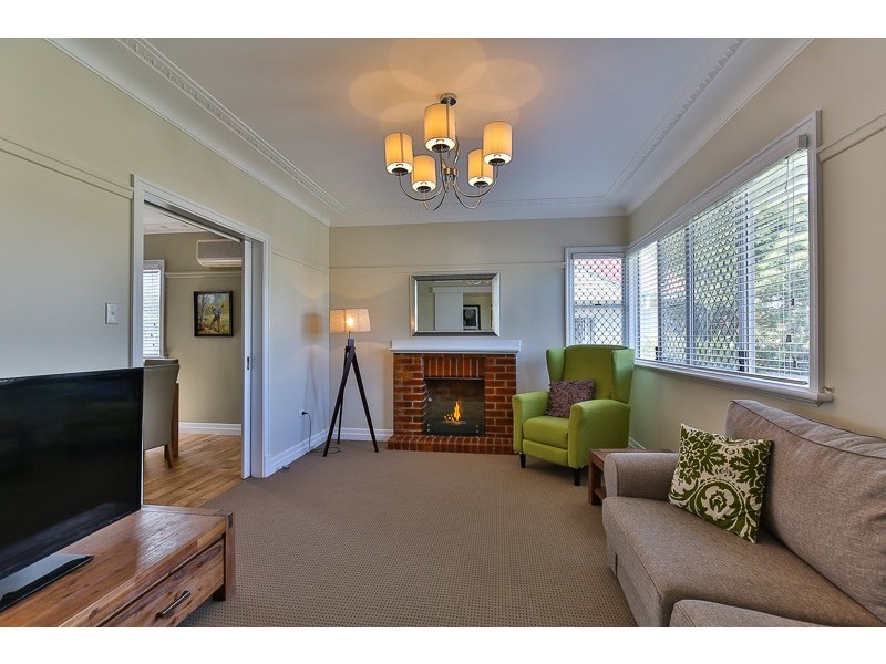 21 Violet Street, Harristown QLD 4350