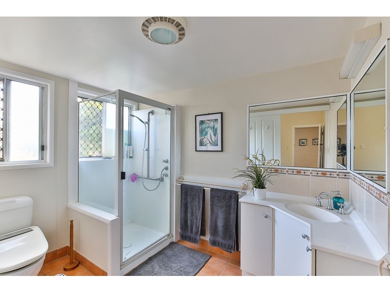 21 Violet Street, Harristown QLD 4350