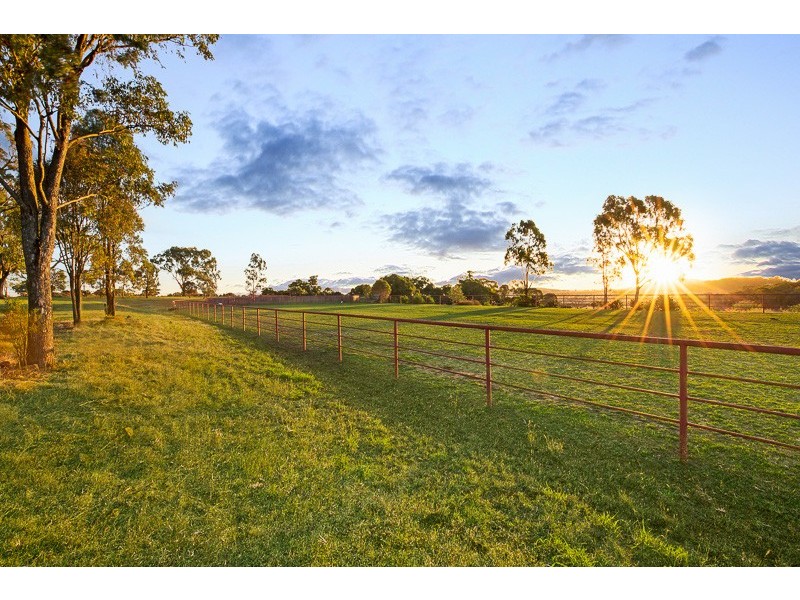 Hill Farm Kingsthorpe-Haden Road, Boodua QLD 4401