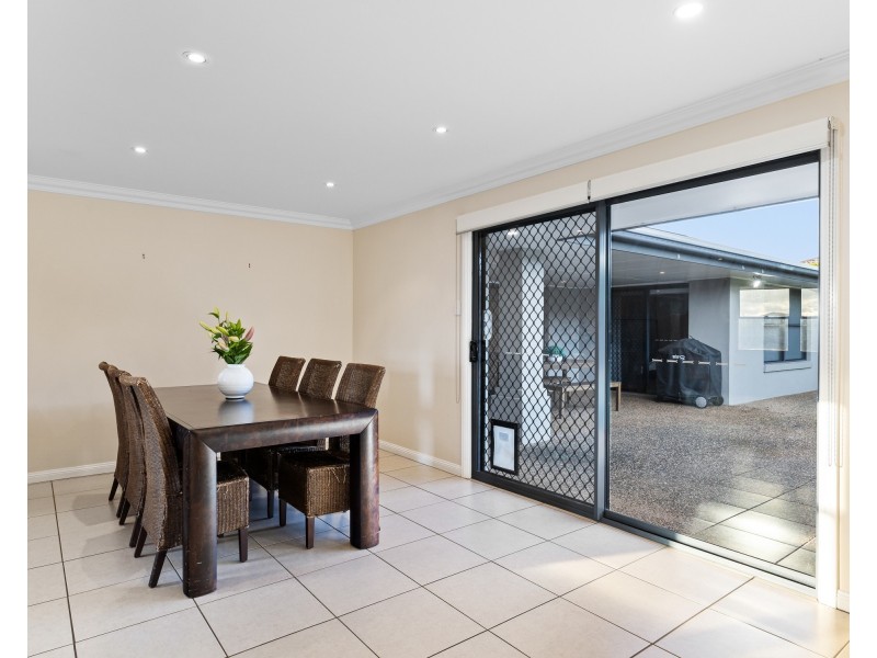 26 Hinchliffe Drive, Kearneys Spring QLD 4350