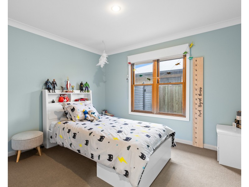 26 Hinchliffe Drive, Kearneys Spring QLD 4350