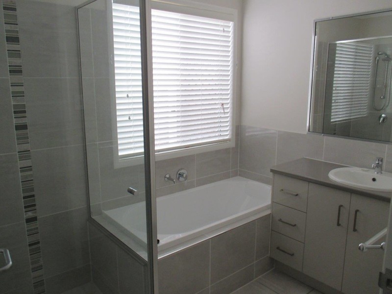 1B Bruntnell Street, Toowoomba QLD 4350