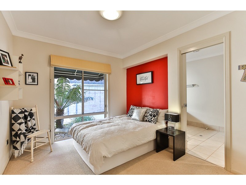 2/15 Cottesloe Street, East Toowoomba QLD 4350