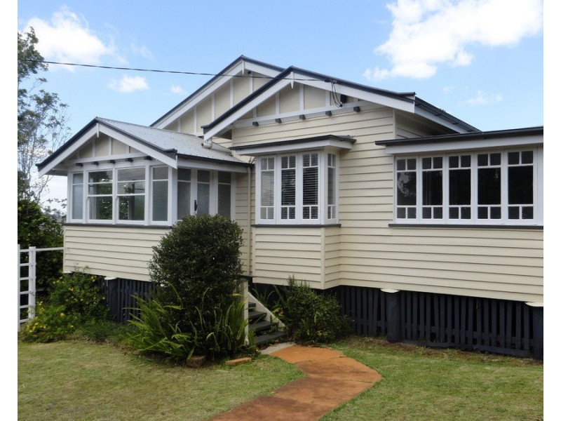 41 Mary Street, Mount Lofty QLD 4350