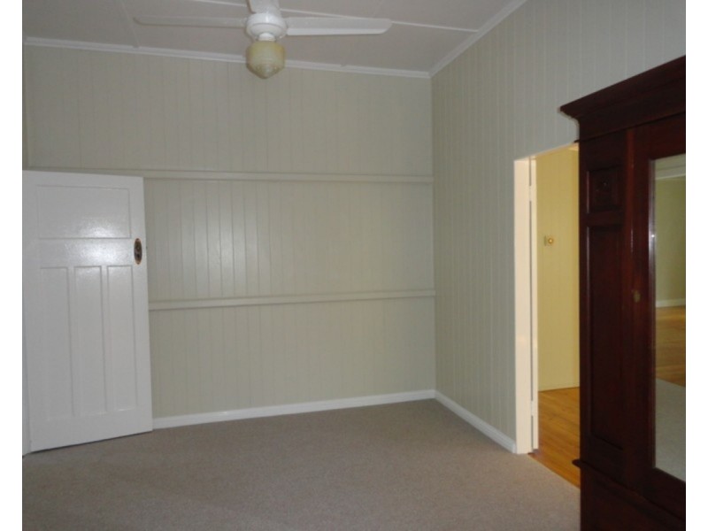 41 Mary Street, Mount Lofty QLD 4350