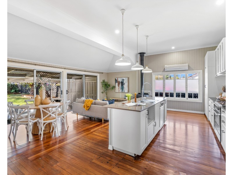 25 Ipswich Street, East Toowoomba QLD 4350