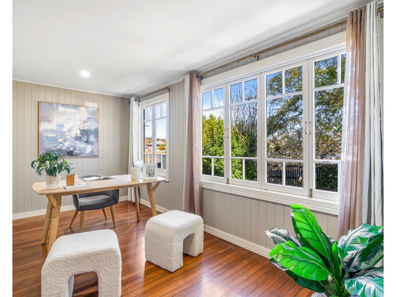 25 Ipswich Street, East Toowoomba QLD 4350