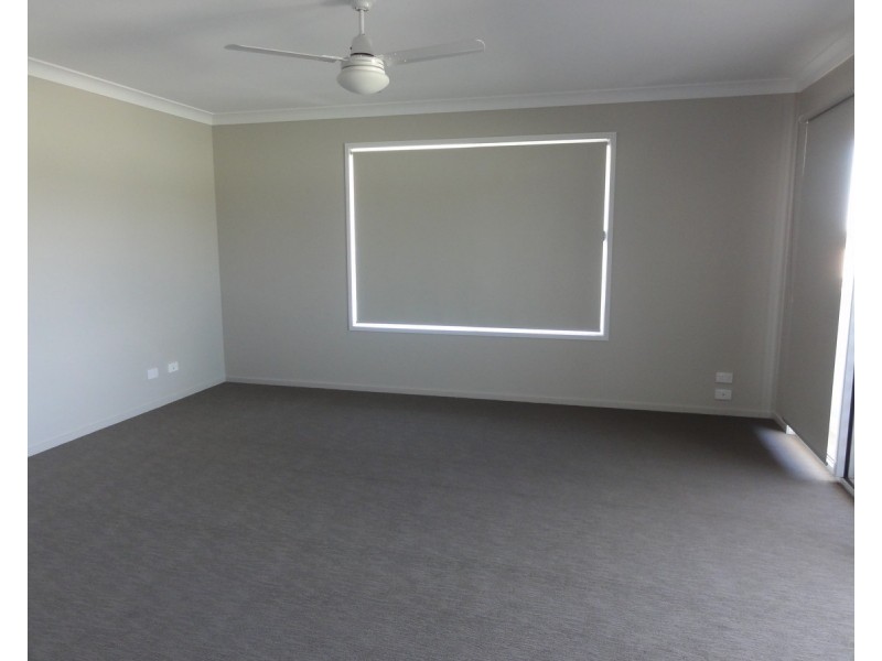 3/303 Stenner Street, Centenary Heights QLD 4350