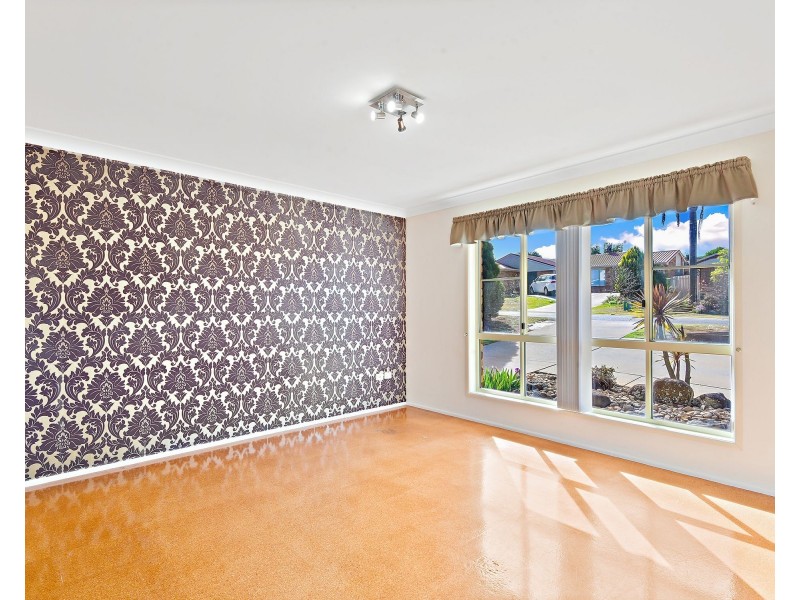 9 Candlebark Court, Glenvale QLD 4350
