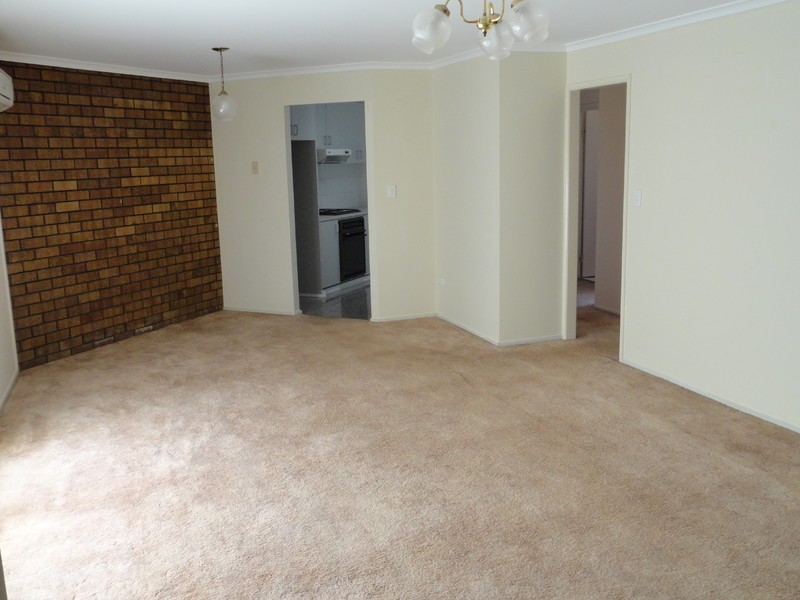 2/15 Paradise Street, Harristown QLD 4350