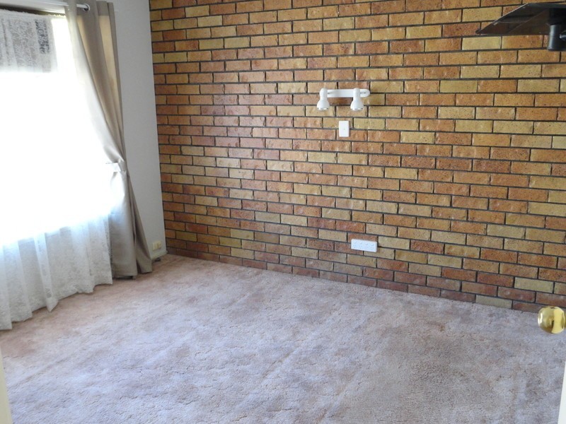 2/15 Paradise Street, Harristown QLD 4350