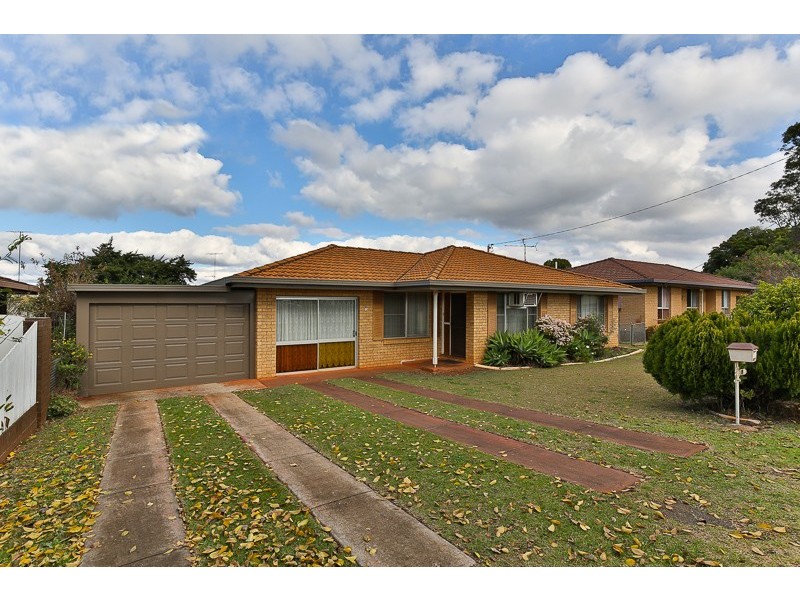 18 Platz Street, Darling Heights QLD 4350