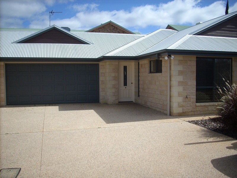 7/14 Uniplaza Court, Kearneys Spring QLD 4350