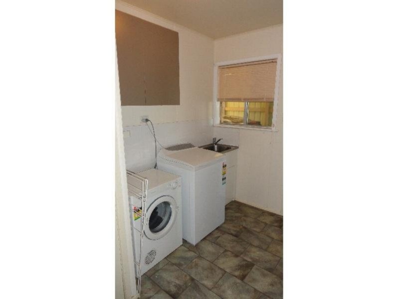 1 Eileen Street, Harristown QLD 4350