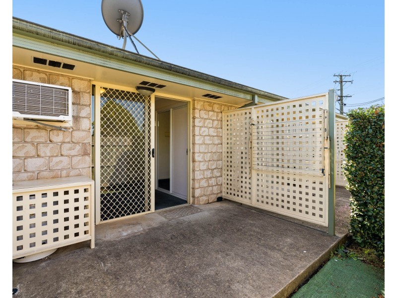 4/55-59 Drayton Road, Harristown QLD 4350