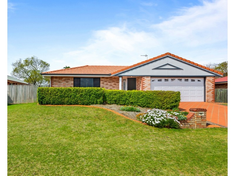 2 Weis Crescent, Middle Ridge QLD 4350