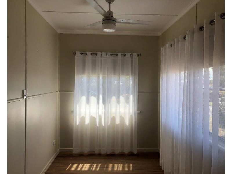 2 Pioneer Street, Rockville QLD 4350