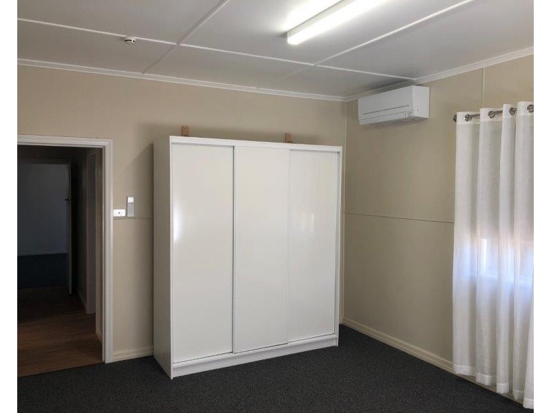 2 Pioneer Street, Rockville QLD 4350