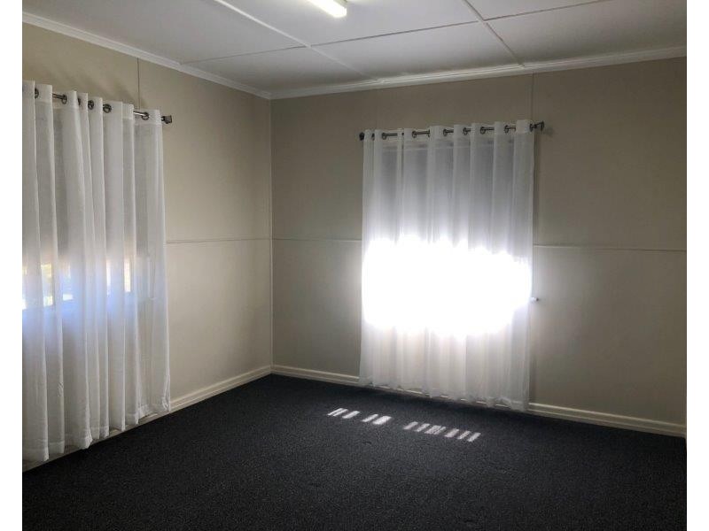 2 Pioneer Street, Rockville QLD 4350