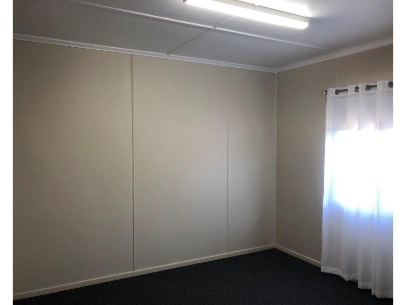 2 Pioneer Street, Rockville QLD 4350