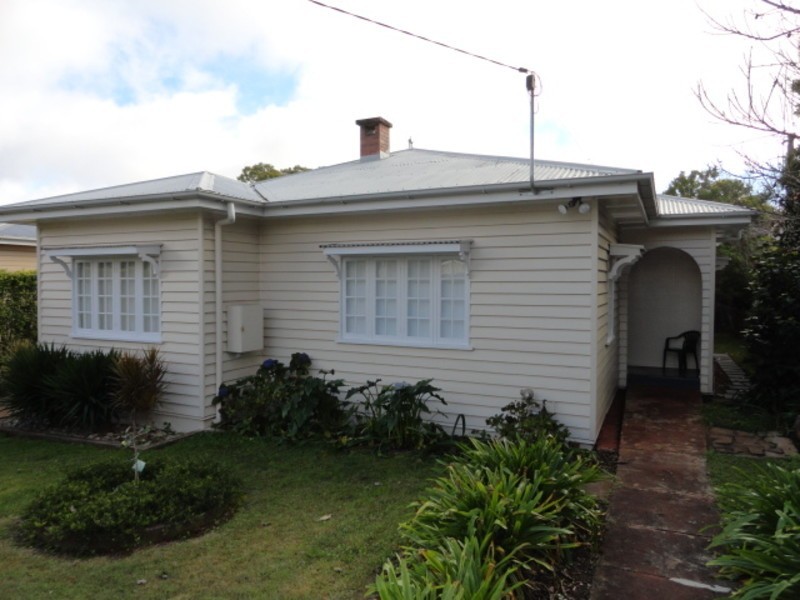 5 Boyden Street, East Toowoomba QLD 4350