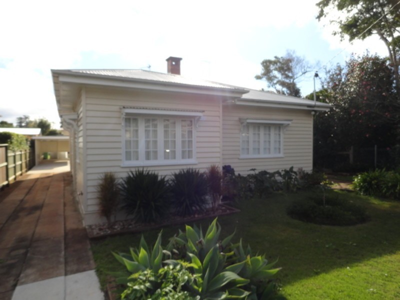 5 Boyden Street, East Toowoomba QLD 4350