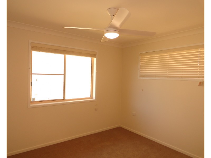 16 Matthews Street, Harristown QLD 4350