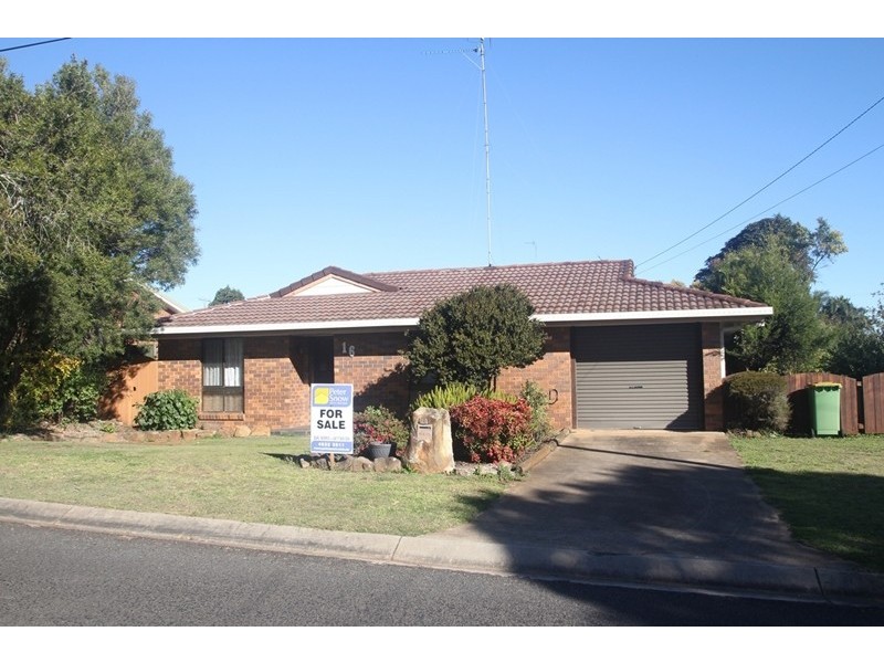 16 Redwood Street, Newtown QLD 4350