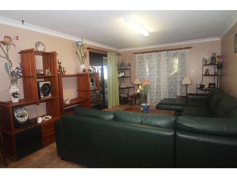 16 Redwood Street, Newtown QLD 4350