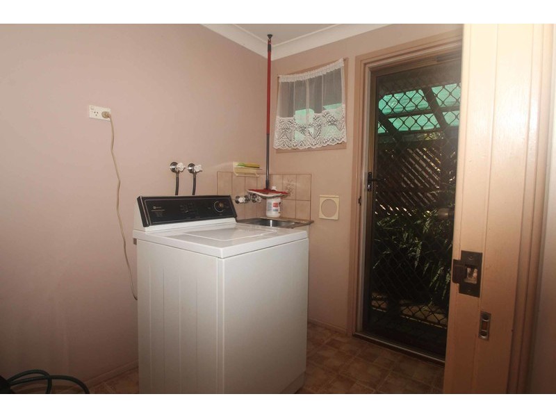 16 Redwood Street, Newtown QLD 4350
