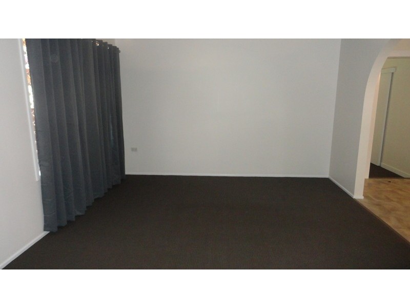 15 Regent Street, Darling Heights QLD 4350