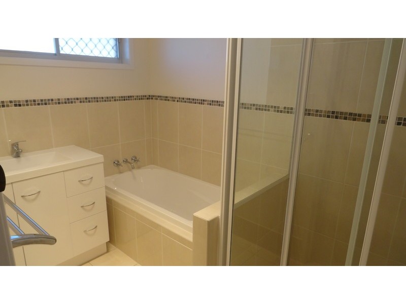 15 Regent Street, Darling Heights QLD 4350