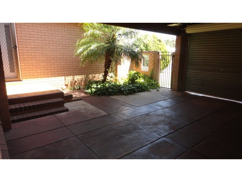 15 Regent Street, Darling Heights QLD 4350