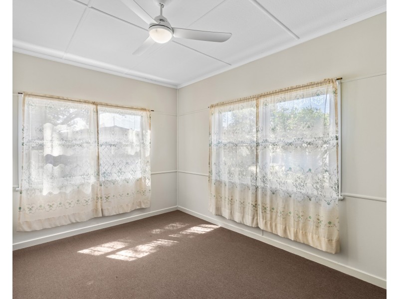 40 Holberton Street, Rockville QLD 4350