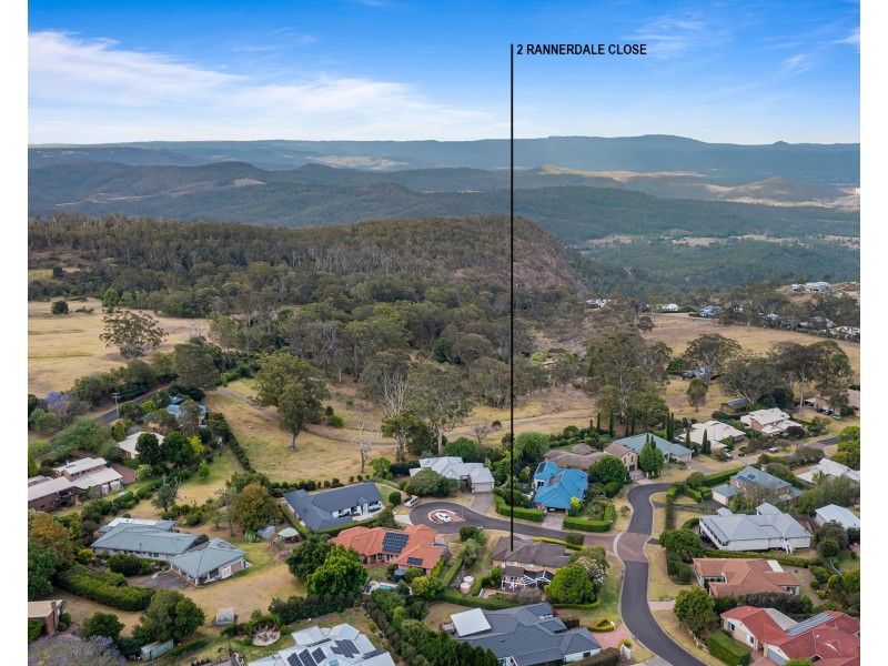 2 Rannerdale Close, Mount Lofty QLD 4350