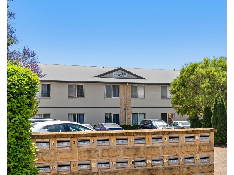 11/9 Uniplaza Court, Kearneys Spring QLD 4350