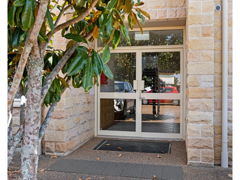 11/9 Uniplaza Court, Kearneys Spring QLD 4350