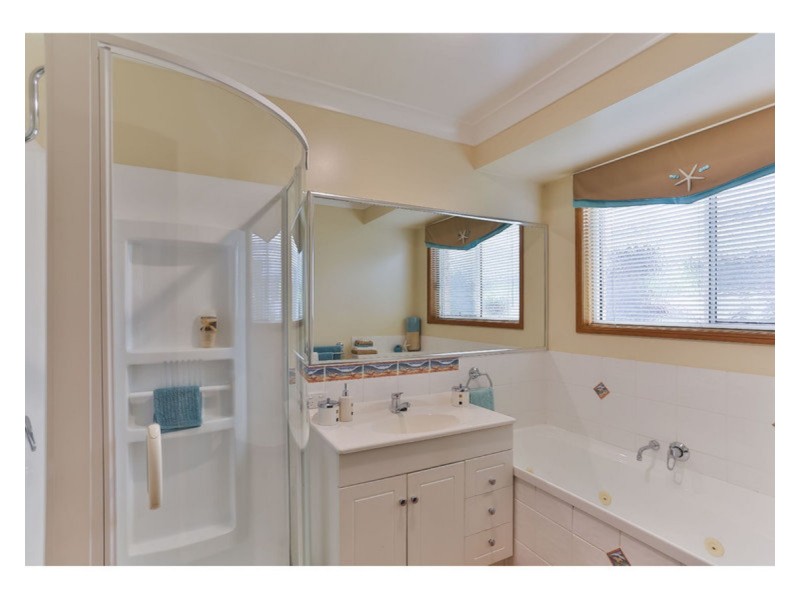 429 Hume Street, Kearneys Spring QLD 4350