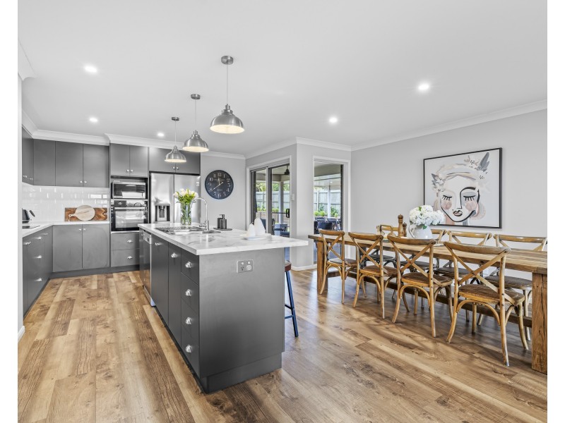 33 Sportsman Drive, Kleinton QLD 4352