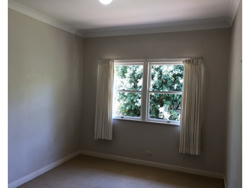 8 Fairholme Street, East Toowoomba QLD 4350