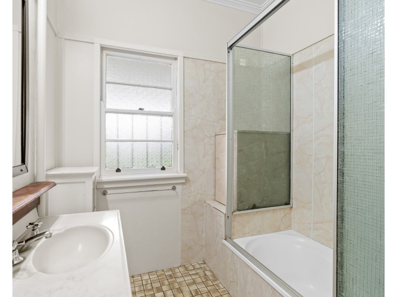 235 Long Street, South Toowoomba QLD 4350