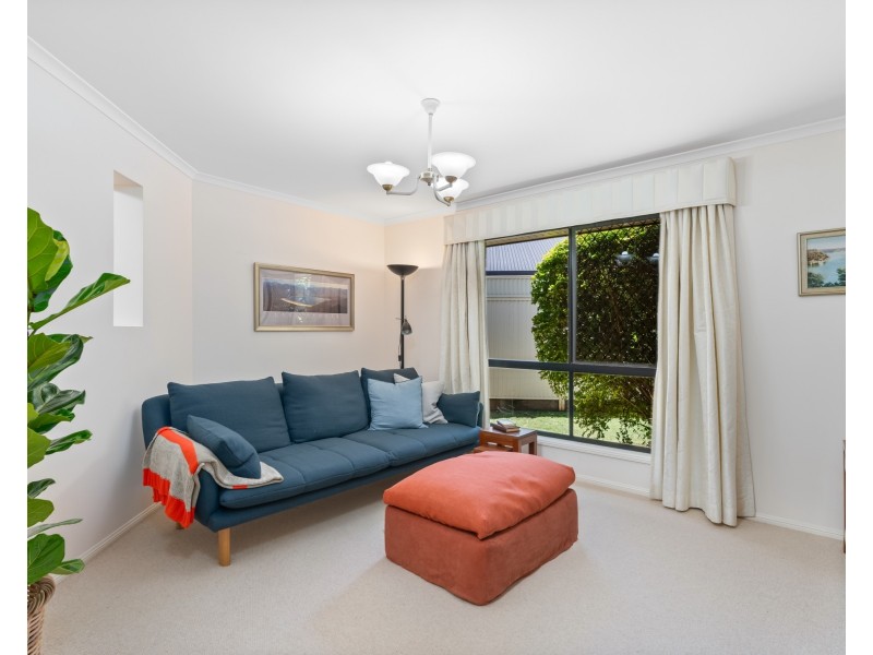 26 Shelton Crescent, Kearneys Spring QLD 4350