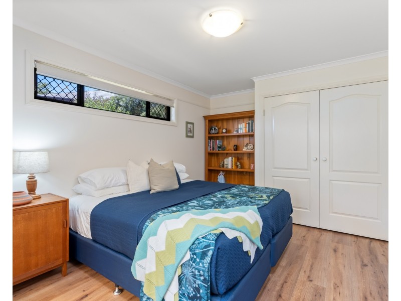 26 Shelton Crescent, Kearneys Spring QLD 4350