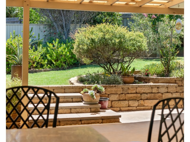 26 Shelton Crescent, Kearneys Spring QLD 4350